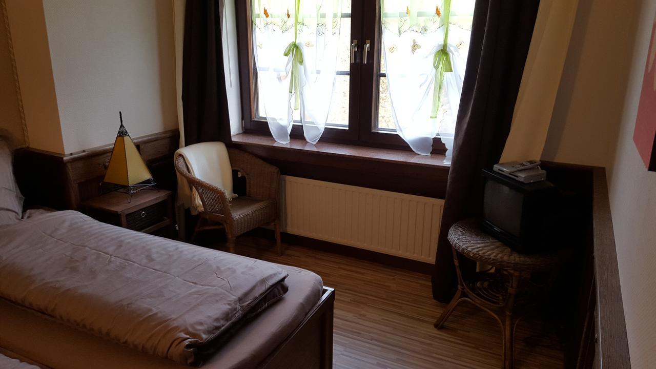 Landhotel Zum Doppeldecker Kirchen  Luaran gambar